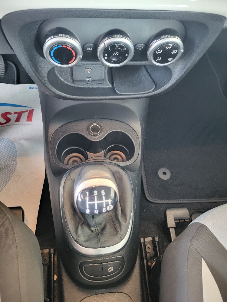 FIAT 500L 1.4 16V BENZINA POP STAR 95cv – OK NEOPATENTATI!!