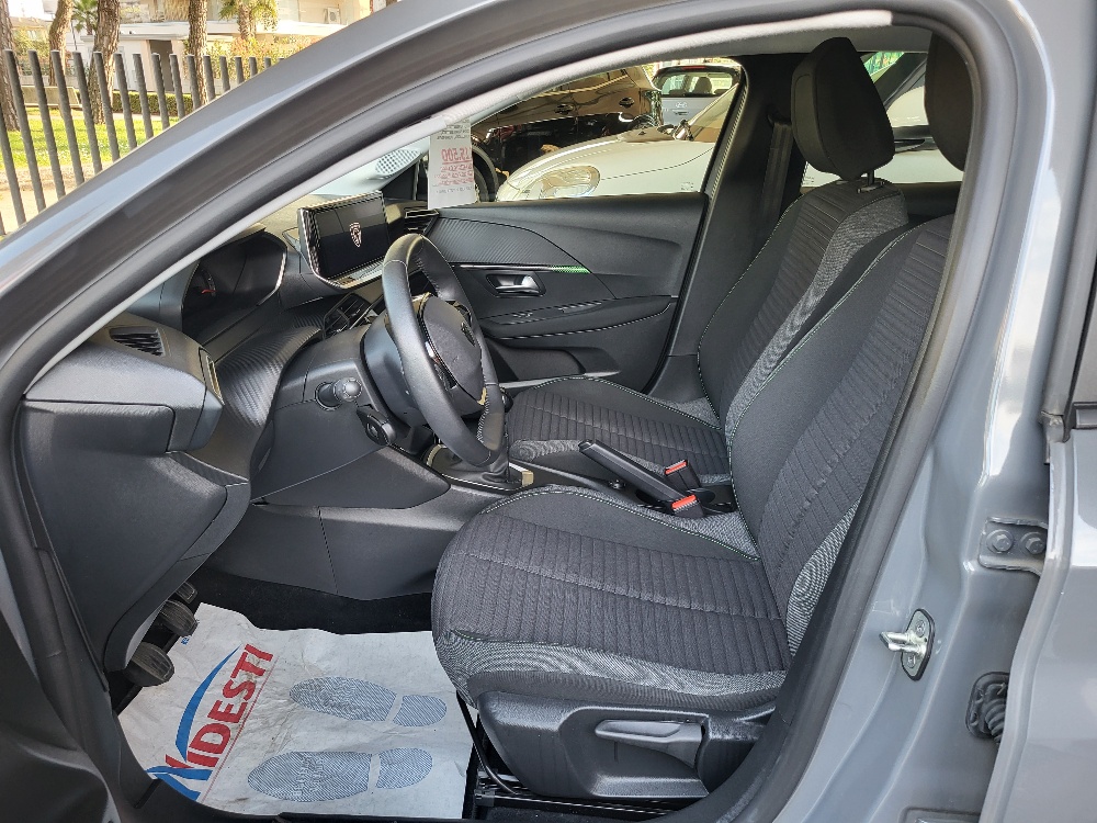PEUGEOT 208 1.2 BENZINA 100cv ACTIVE PACK – OK NEOPATENTATI