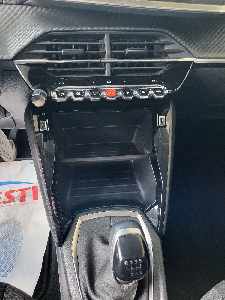 PEUGEOT 208 1.2 BENZINA 100cv ACTIVE PACK – OK NEOPATENTATI