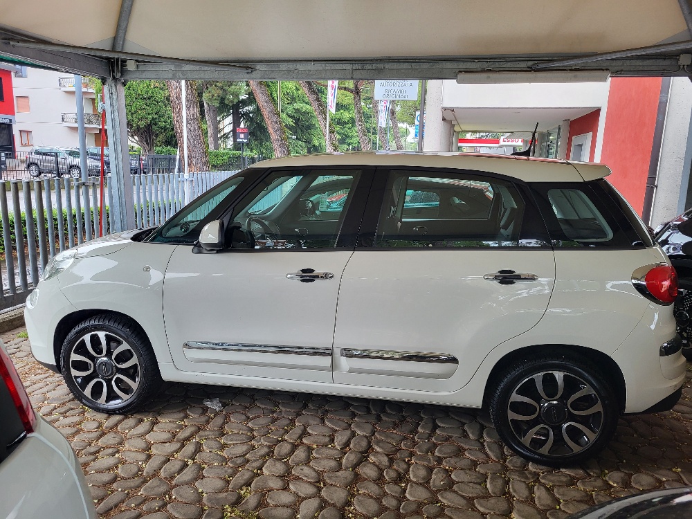 FIAT 500L 1.3 mjt CROSS 95cv – CAMBIO AUTOMATICO