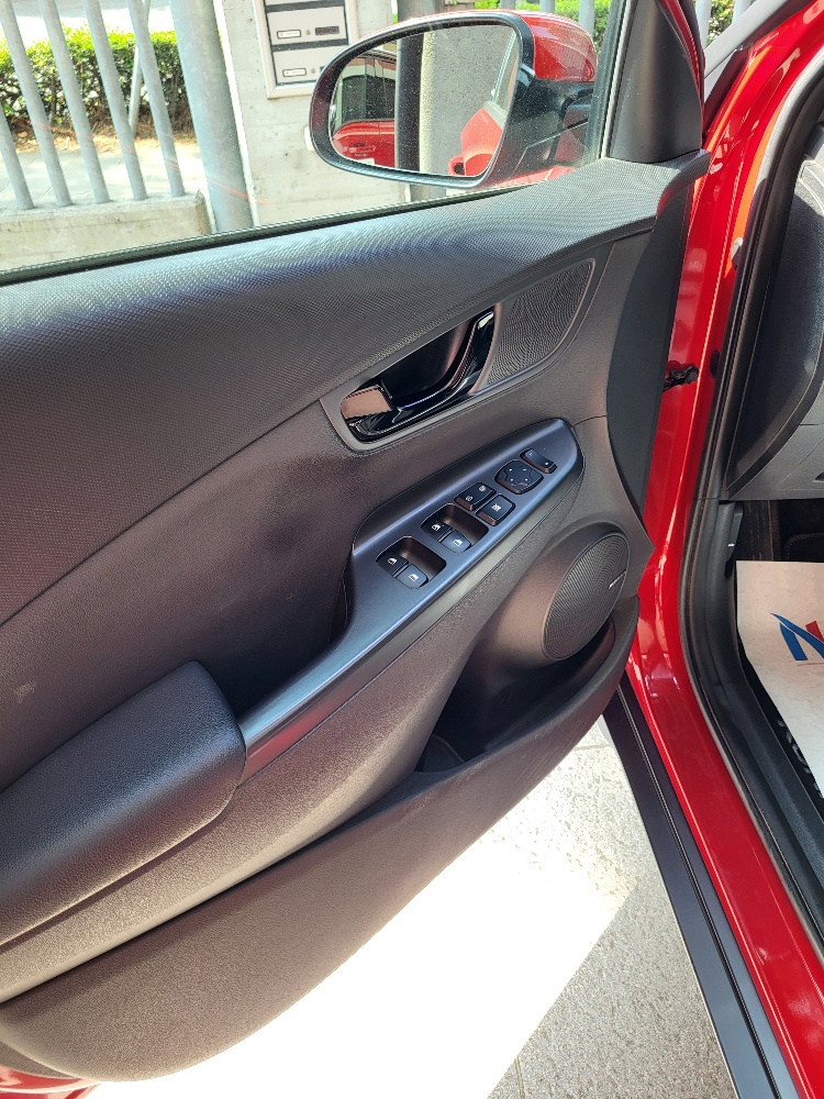 HYUNDAI KONA 1.0 t-gdi 120cv X-POSSIBLE – OK NEOPATENTATI