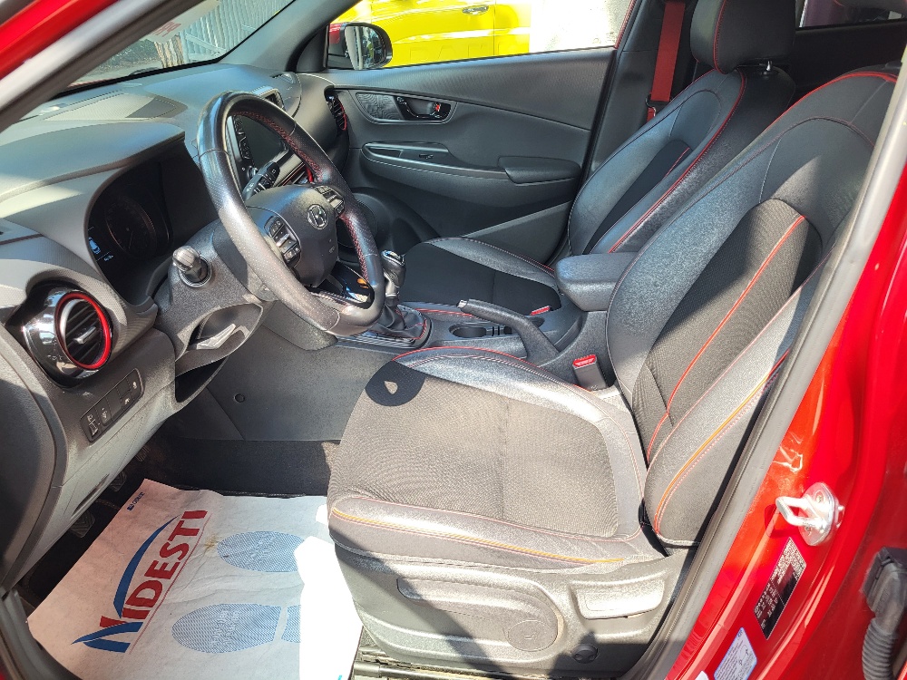 HYUNDAI KONA 1.0 t-gdi 120cv X-POSSIBLE – OK NEOPATENTATI