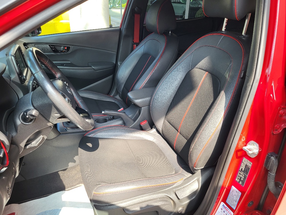 HYUNDAI KONA 1.0 t-gdi 120cv X-POSSIBLE – OK NEOPATENTATI