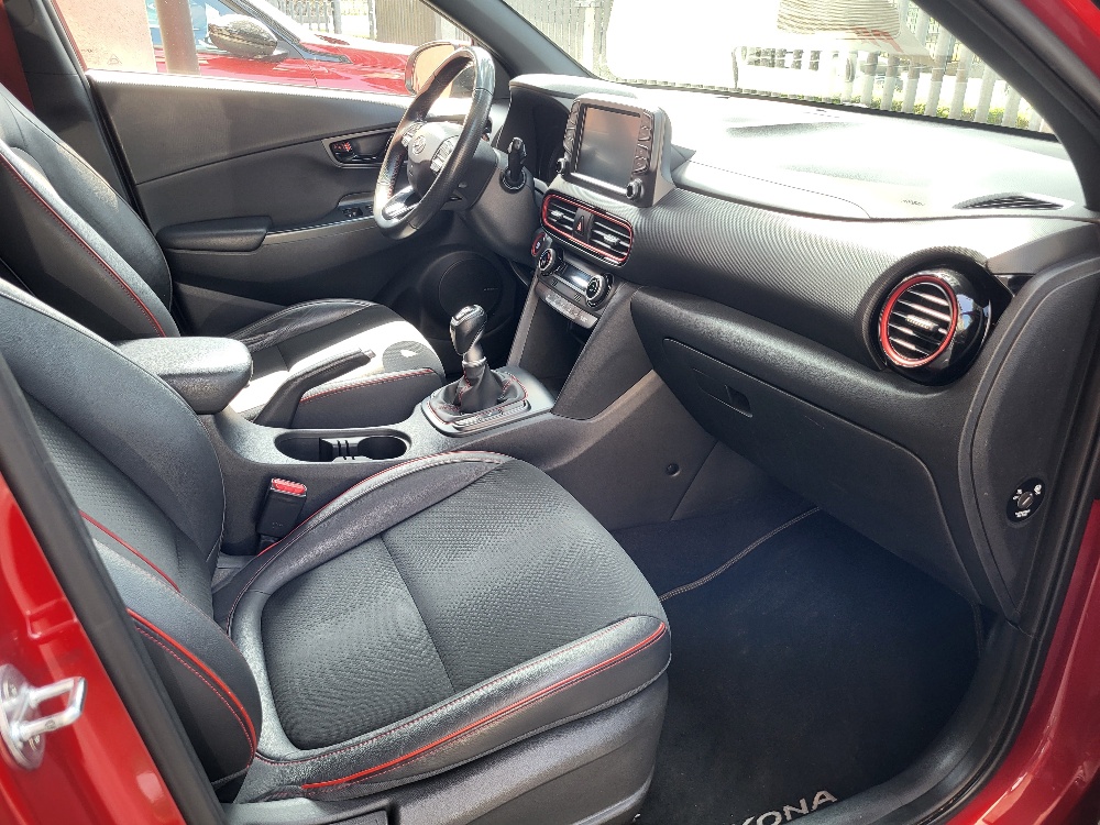 HYUNDAI KONA 1.0 t-gdi 120cv X-POSSIBLE – OK NEOPATENTATI