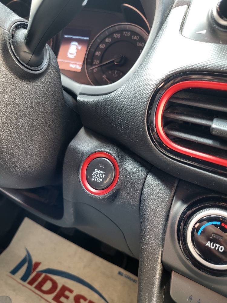 HYUNDAI KONA 1.0 t-gdi 120cv X-POSSIBLE – OK NEOPATENTATI