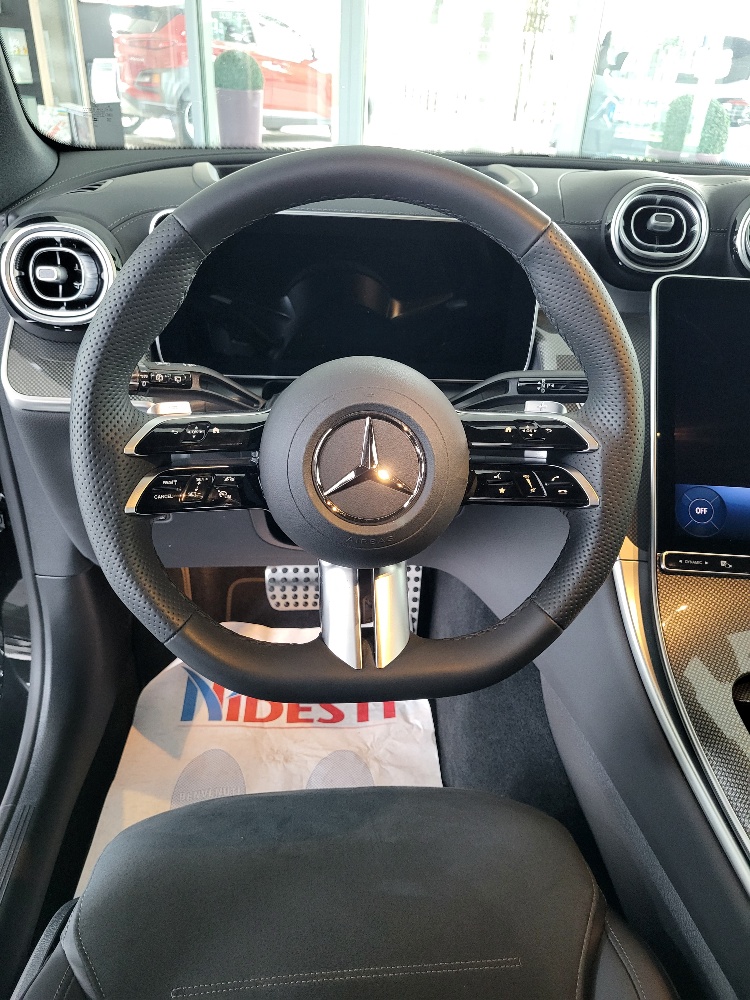 MERCEDES GLC 220 d AMG LINE PREMIUM PLUS 4 MATIC – PARI AL NUOVO !!!