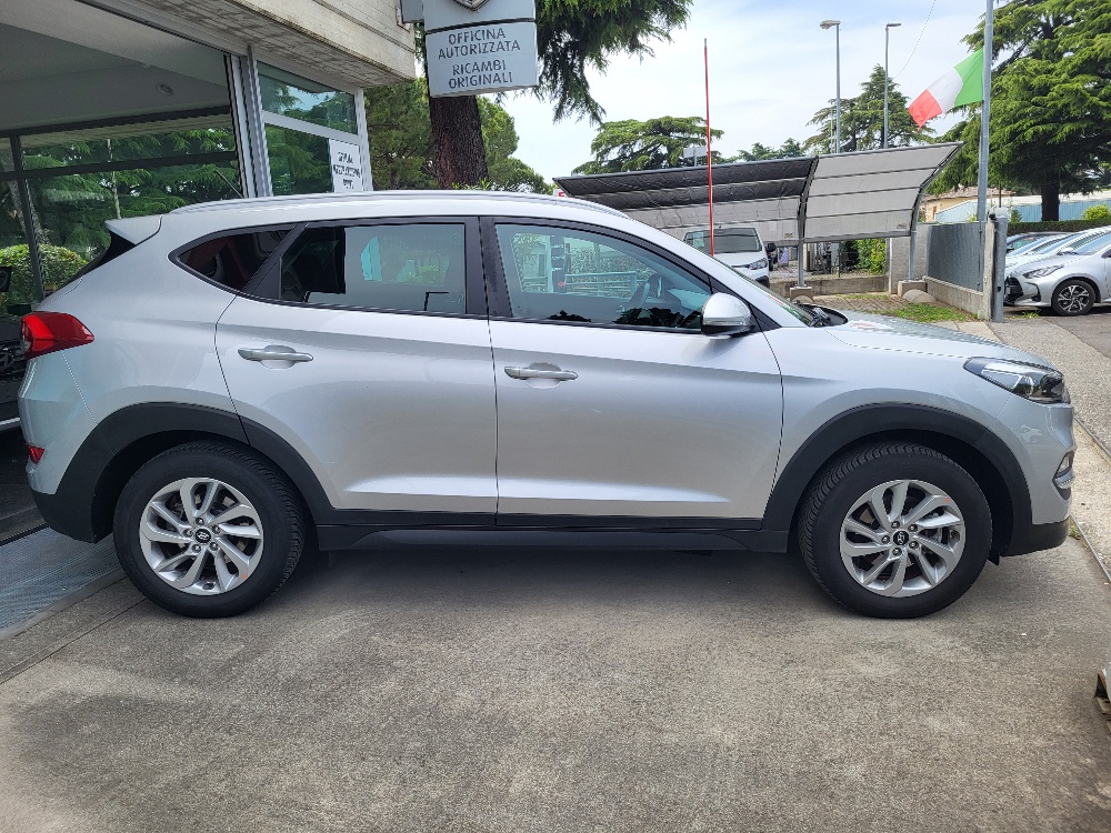 HYUNDAI TUCSON 1.6 BENZINA 132cv COMFORT – UNICO PROPRIETARIO
