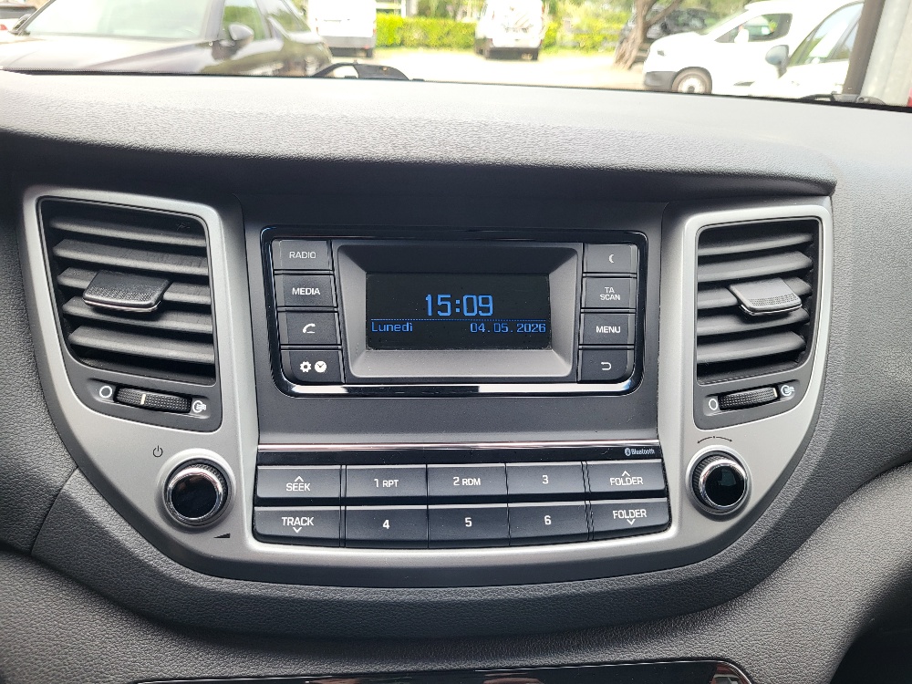 HYUNDAI TUCSON 1.6 BENZINA 132cv COMFORT – UNICO PROPRIETARIO