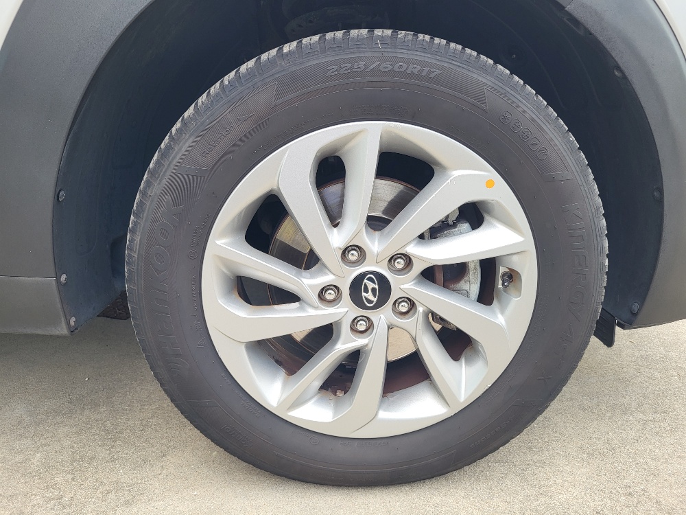 HYUNDAI TUCSON 1.6 BENZINA 132cv COMFORT – UNICO PROPRIETARIO