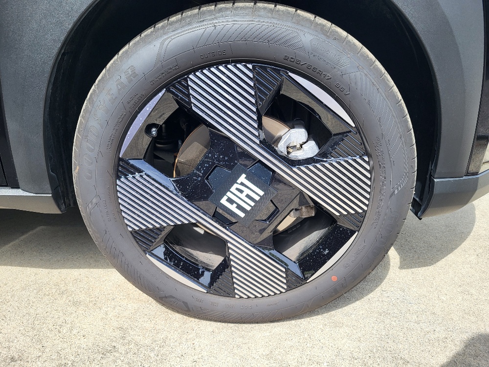 FIAT GRANDE PANDA 1.2 HYBRID 100cv “LA PRIMA” – OK NEOPATENTATI