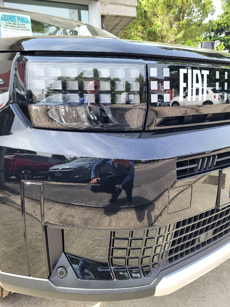FIAT GRANDE PANDA 1.2 HYBRID 100cv “LA PRIMA” – OK NEOPATENTATI
