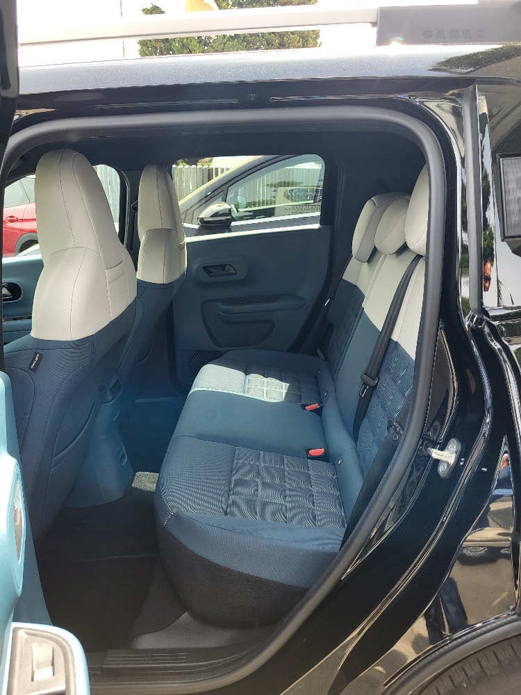 FIAT GRANDE PANDA 1.2 HYBRID 100cv “LA PRIMA” – OK NEOPATENTATI