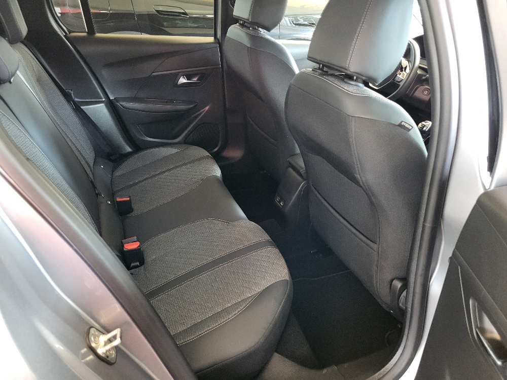 PEUGEOT 208 1.2 BENZINA 100cv ALLURE – OK NEOPATENTATI