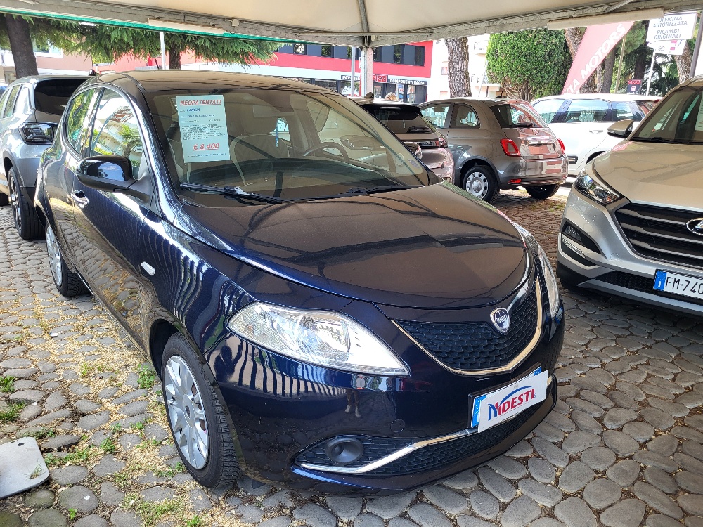 LANCIA Y 1.2 69CV GOLD BENZINA – OK NEOPATENTATI!!!