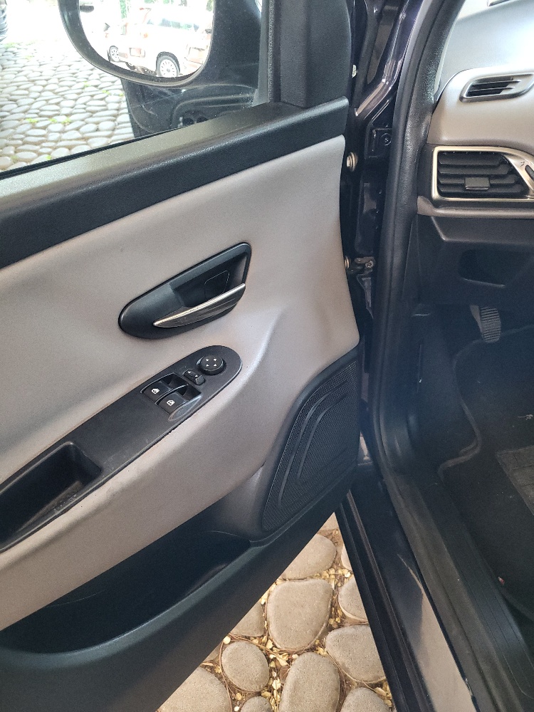 LANCIA Y 1.2 69CV GOLD BENZINA – OK NEOPATENTATI!!!