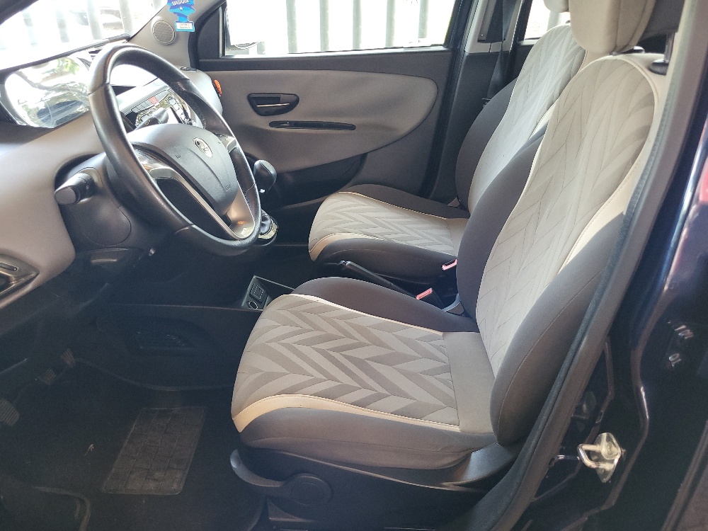 LANCIA Y 1.2 69CV GOLD BENZINA – OK NEOPATENTATI!!!