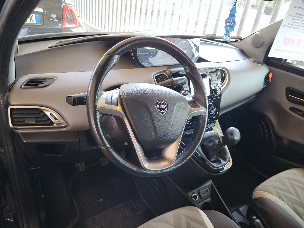 LANCIA Y 1.2 69CV GOLD BENZINA – OK NEOPATENTATI!!!