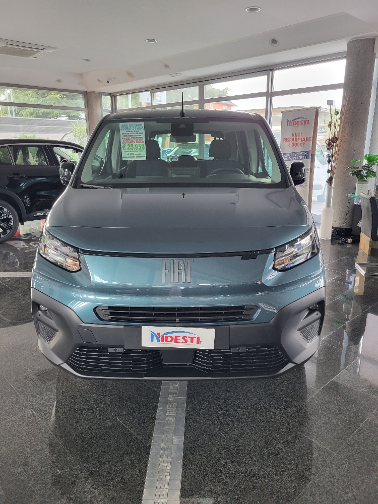 FIAT DOBLO’ VETTURA 5 POSTI 1.5 BlueHdi 100cv CON PACK TECH – KM0 2026