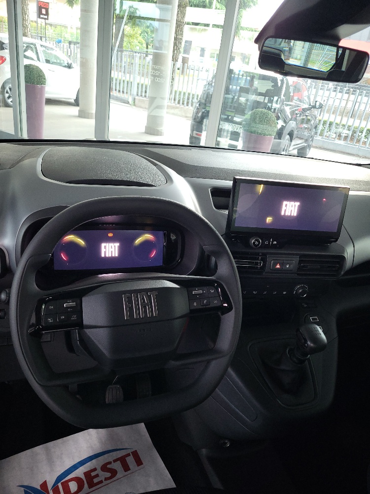 FIAT DOBLO’ VETTURA 5 POSTI 1.5 BlueHdi 100cv CON PACK TECH – KM0 2026