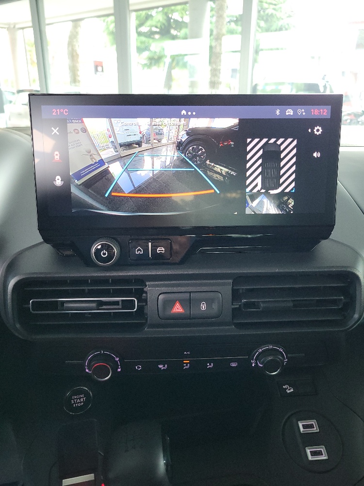 FIAT DOBLO’ VETTURA 5 POSTI 1.5 BlueHdi 100cv CON PACK TECH – KM0 2026