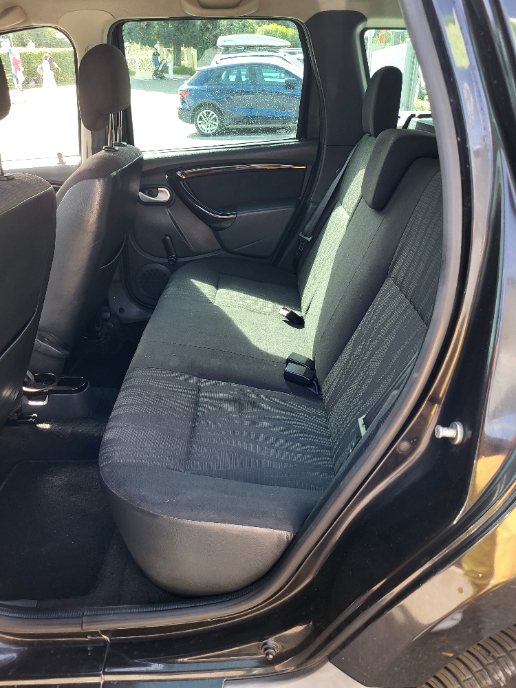 DACIA DUSTER 1.6 BENZINA 110cv 2WD – GANCIO TRAINO – OK NEOPATENTATI!!