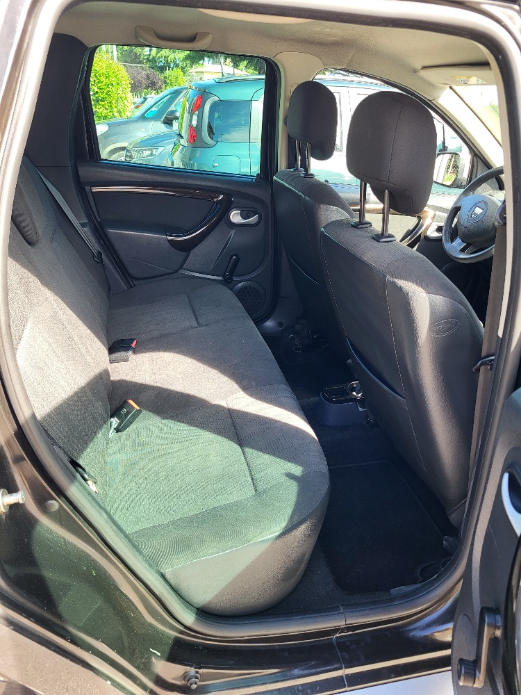 DACIA DUSTER 1.6 BENZINA 110cv 2WD – GANCIO TRAINO – OK NEOPATENTATI!!