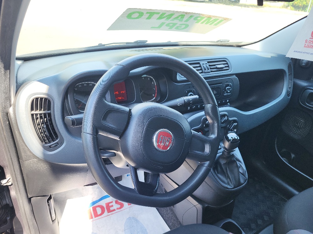 FIAT PANDA 1.2 69cv EASYPOWER GPL  UNICO PROPRIETARIO – OK NEOPATENTATI