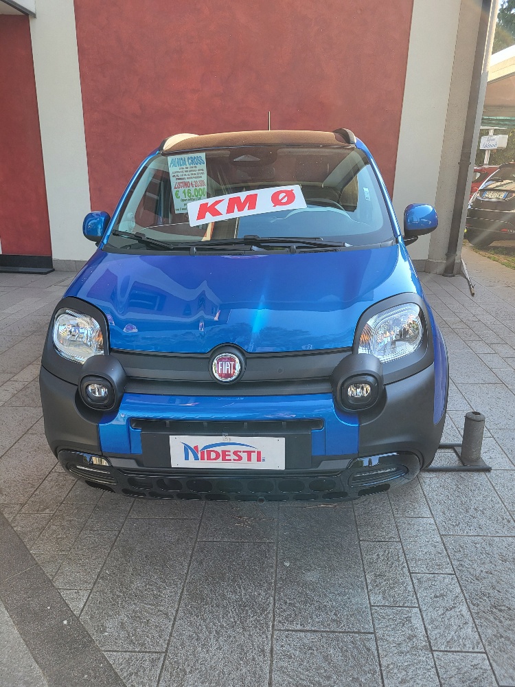 FIAT PANDINA CROSS 1.0 70cv HYBRID – KM0 2026