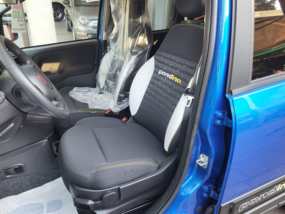 FIAT PANDINA CROSS 1.0 70cv HYBRID – KM0 2026