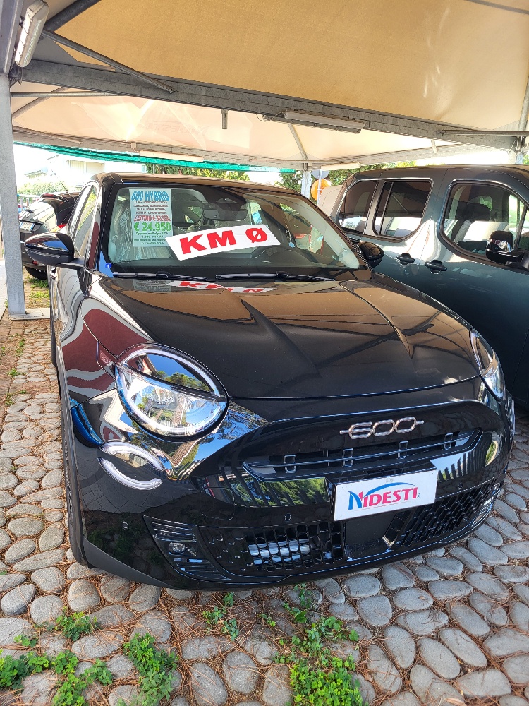 FIAT 600 1.2 HYBRID 110cv ICON – CAMBIO AUTOMATICO – KM0 2026