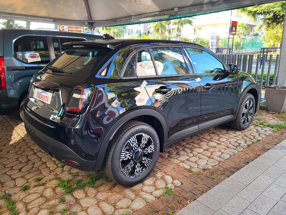 FIAT 600 1.2 HYBRID 110cv ICON – CAMBIO AUTOMATICO – KM0 2026