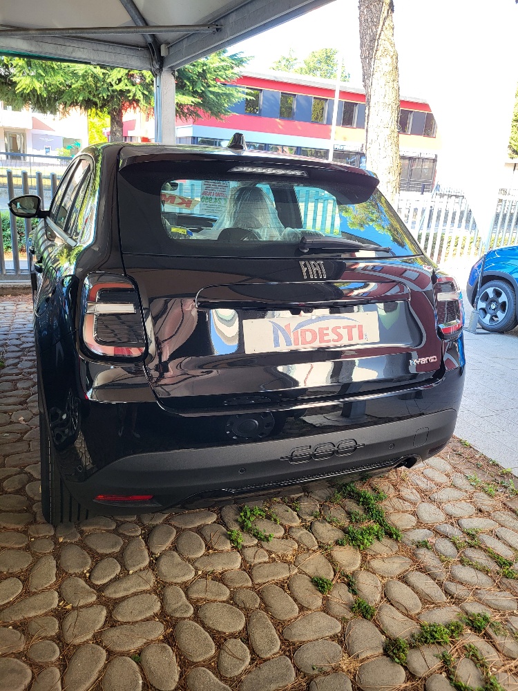 FIAT 600 1.2 HYBRID 110cv ICON – CAMBIO AUTOMATICO – KM0 2026