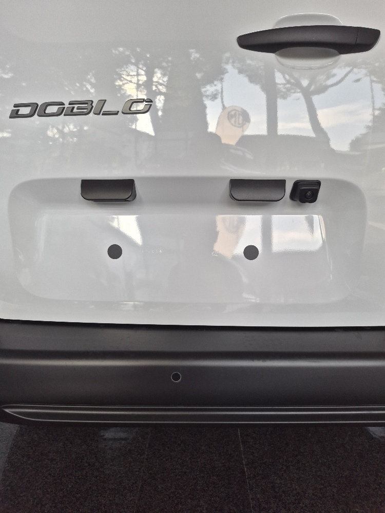 FIAT DOBLO’ CARGO 2 POSTI 1.5 BlueHdi 100cv – KM0 2026 – PACK WORKSITE