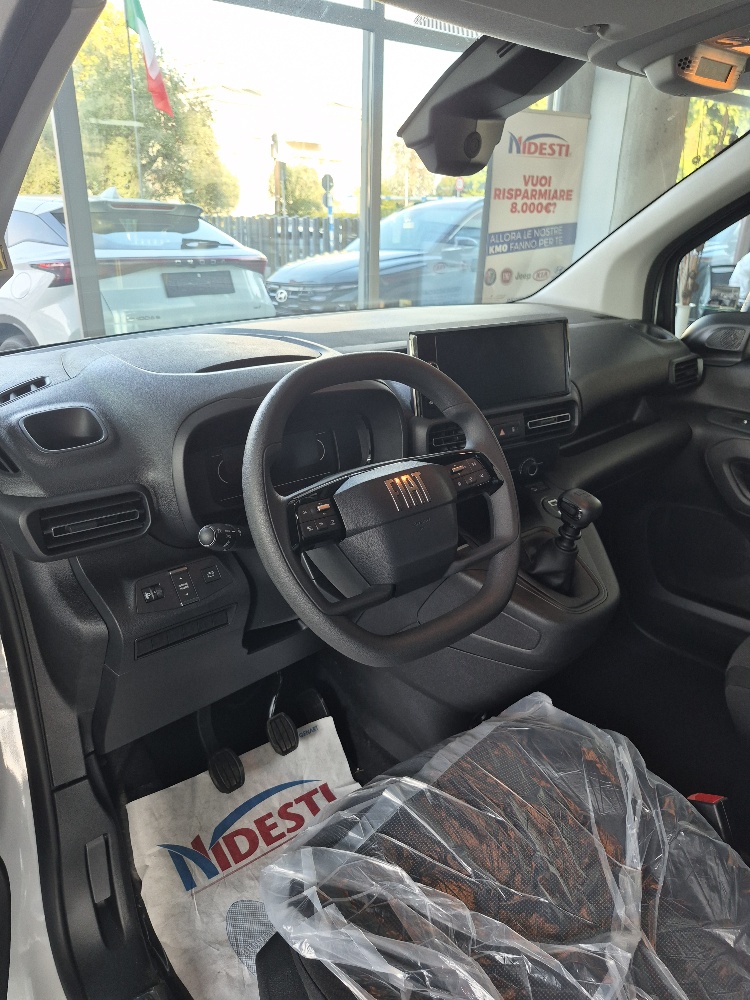 FIAT DOBLO’ CARGO 2 POSTI 1.5 BlueHdi 100cv – KM0 2026 – PACK WORKSITE