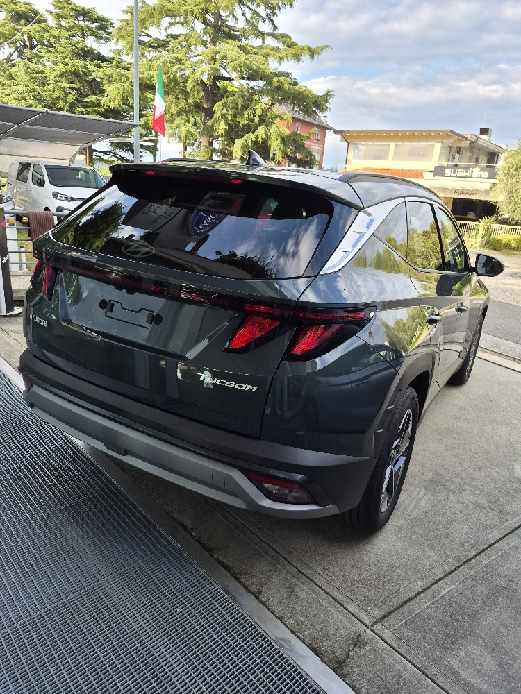 HYUNDAI TUCSON 1.6 crdi TURBODIESEL IBRIDA 48V DTC 136cv BUSINESS – KM0 – PRONTACONSEGNA