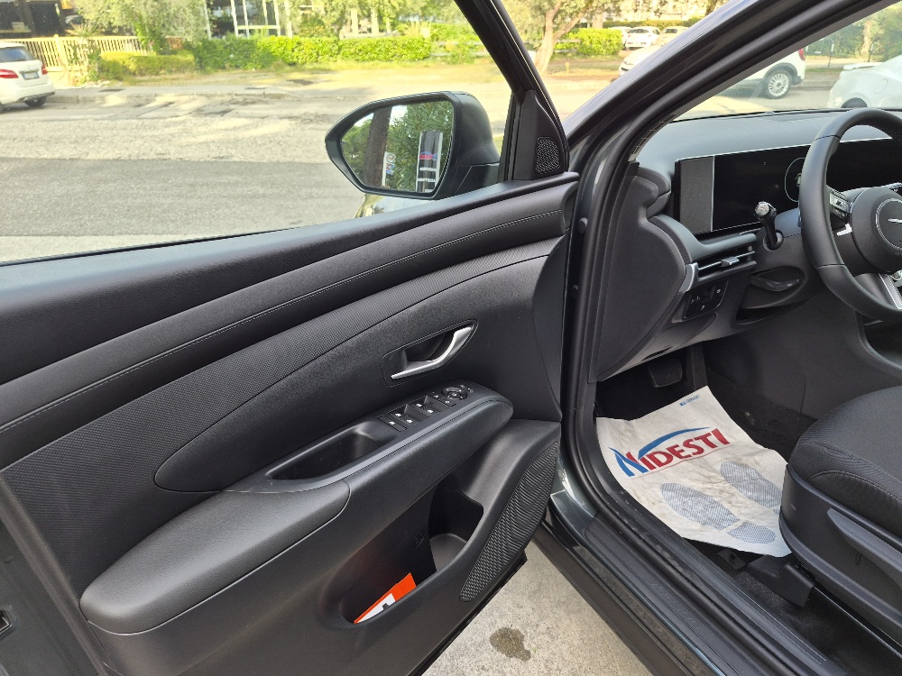 HYUNDAI TUCSON 1.6 crdi TURBODIESEL IBRIDA 48V DTC 136cv BUSINESS – KM0 – PRONTACONSEGNA