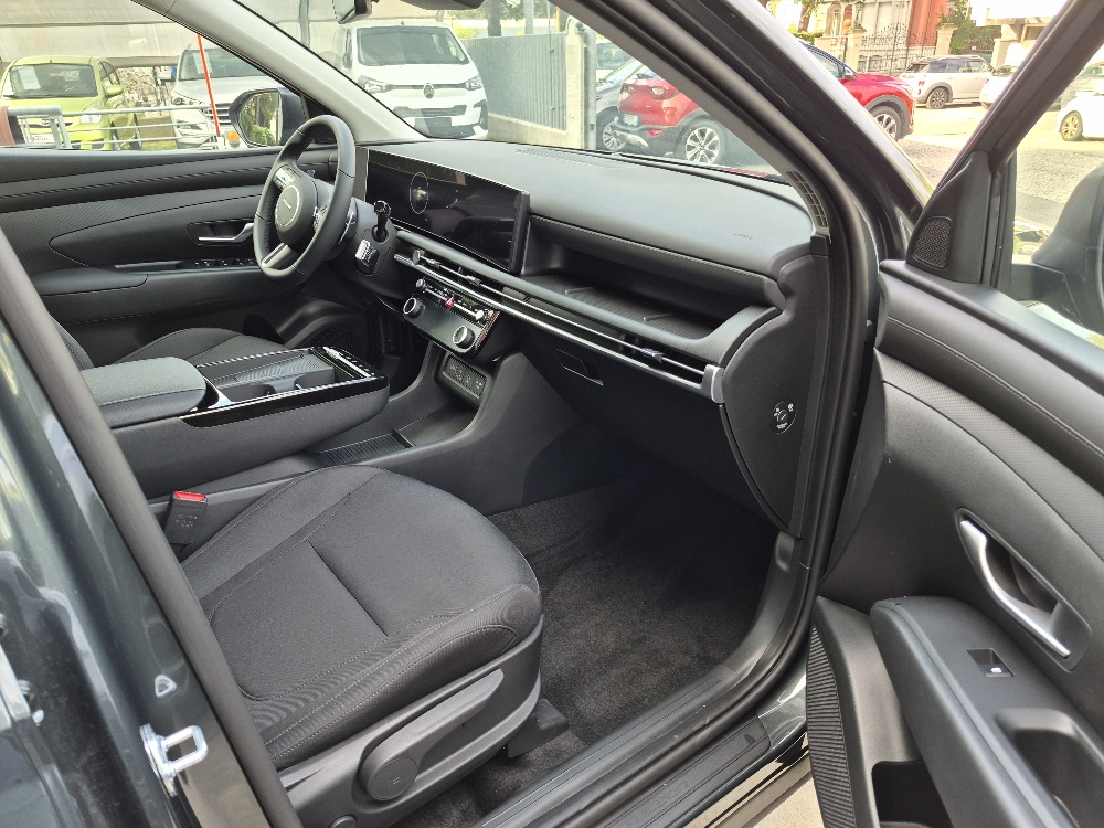 HYUNDAI TUCSON 1.6 crdi TURBODIESEL IBRIDA 48V DTC 136cv BUSINESS – KM0 – PRONTACONSEGNA